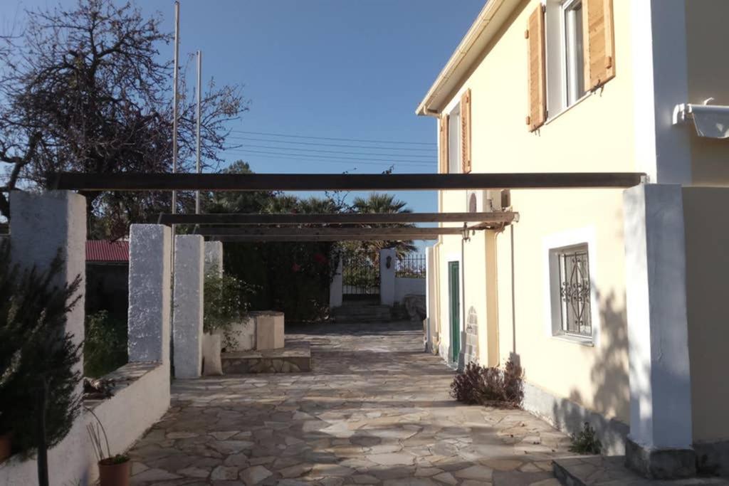 Traditional Village House Méson Yerakaríon Exterior photo